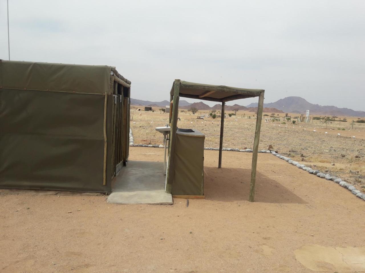 Neuhof Portion 2 Campsite Sesriem Buitenkant foto